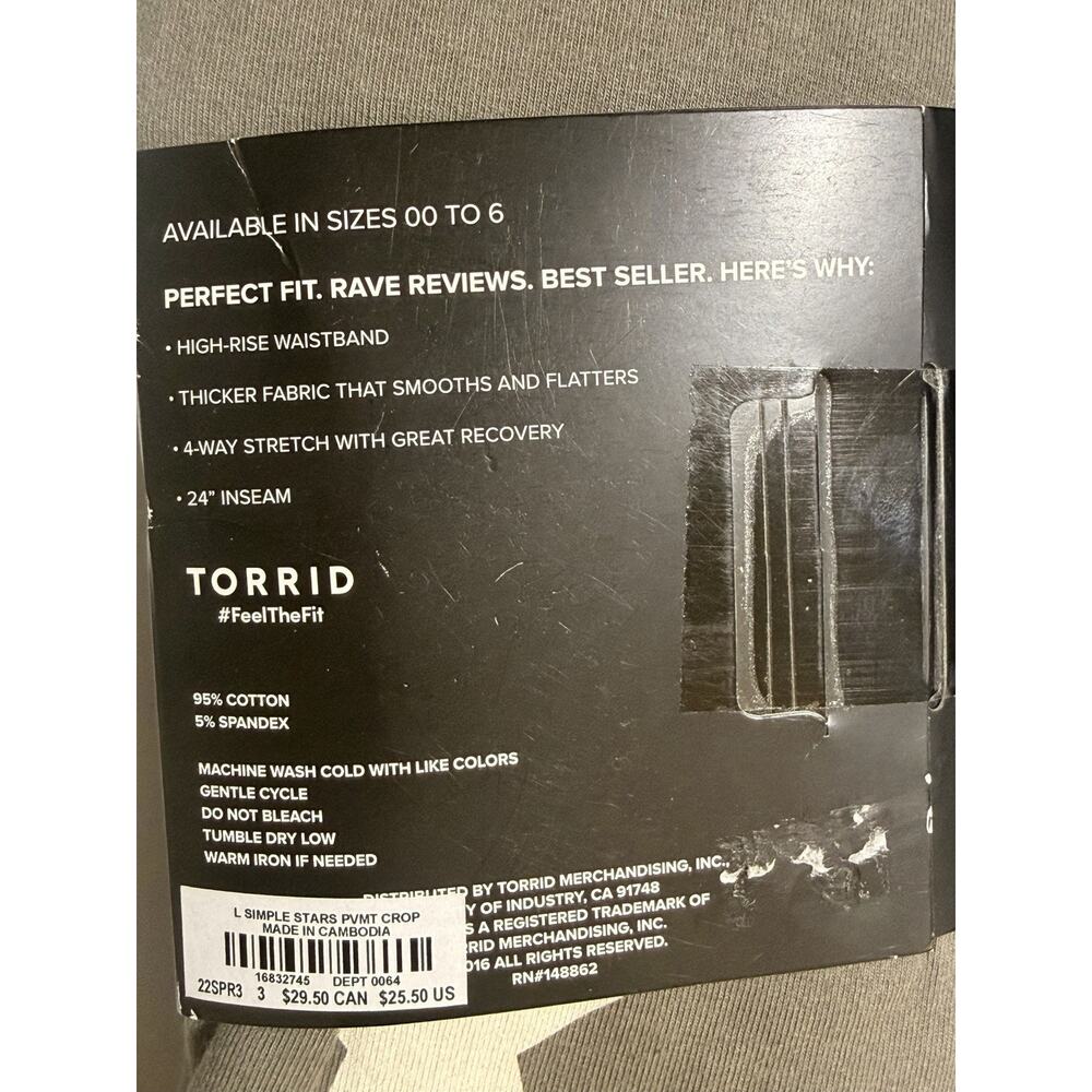 Torrid 3 Gray with Stars Premium Cropped Legging - Picture 3 of 4